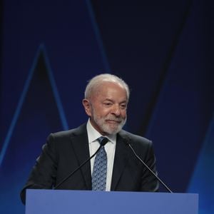 Lula participou do lançamento do SBT News a convite da emissora; 'O lançamento do projeto, na última sexta-feira, 12/12, refletiu essa pluralidade e o respeito a todas as instituições. Tivemos representantes do Executivo, do Judiciário e do Legislativo', afirmou Daniela Beyruti