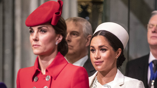 Tiara de R$ 3 milhões de Princesa Diana deve causar novo atrito entre Kate Middleton e Meghan Markle - e até Charlotte está envolvida
