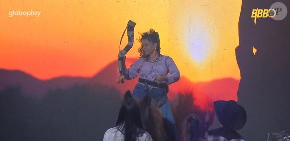 Vilma curtiu bastante a festa após eliminação do filho, Diogo, do 'BBB 25'