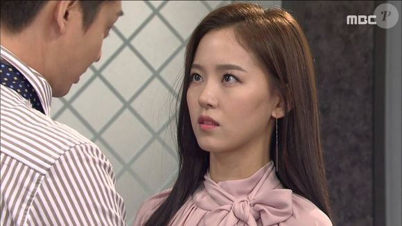 Já muito conhecida dos dorameiros, Kang Han-na tem como um dos primeiros doramas da carreira 'My Mom', em 2014