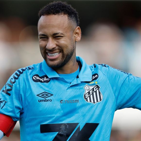 Após nascimento de Mel, Neymar faz importante e singela homenagem para 2ª filha com Bruna Biancardi, em jogo do Santos. Veja foto!