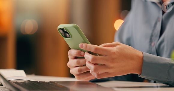 As mensagens de texto permitem estabelecer uma distância emocional, o que também dá tempo para pensar