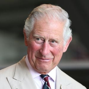 O presente especial do Rei Charles III deu para a babá dos filhos de Kate Middleton e Príncipe William