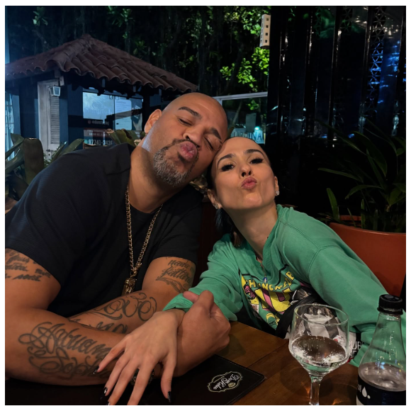 Tatá Werneck ao lado de Adriano Imperador