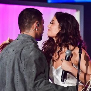 Sophie Charlotte e Xamã roubaram a cena em evento de “Três Graças” com clima leve, abraços apertados e uma interação que viralizou na web
