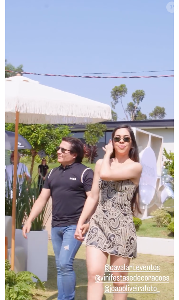 Depois do anúncio, Giovani assumiu o relacionamento com Flávia Correia em sua festa de aniversário, com direito a mãos dadas e dancinha