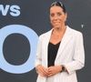 Nem blazer, nem calça de alfaiataria! Âncora da Globo, Mônica Teixeira é fotografada de biquíni e boa forma da jornalista rouba a cena em fotos