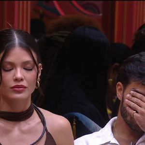 Tadeu Schmidt praticamente pediu para que os participantes do 'BBB 25' se entregassem de corpo e alma ao confinamento e web aclamou: 'Macetou'