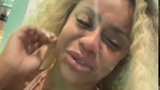 Cariúcha chora muito e revela ter sido expulsa por ficante de apartamento após ser supostamente agredida: 'Eu arranhei ele todo por defesa'