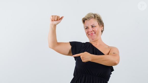 Adeus aos braços flácidos: aprenda rotina rápida com melhores exercícios para ganhar músculos em casa