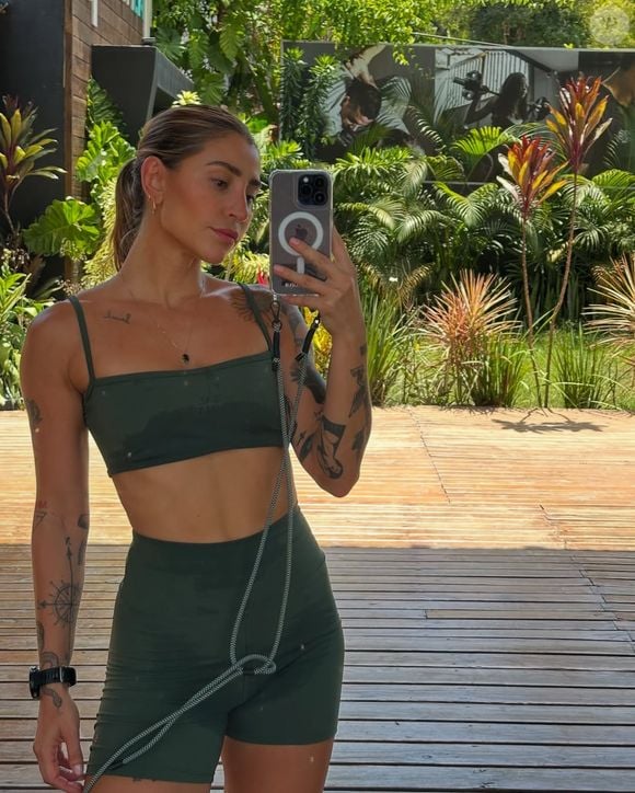 Além de modelo, Mina também já participou da sexta edição do reality show 'De Férias com o Ex Brasil', da MTV.