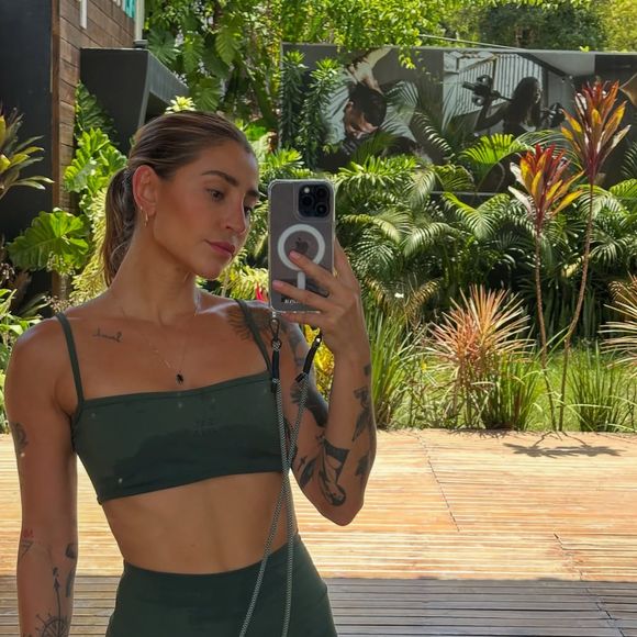 Além de modelo, Mina também já participou da sexta edição do reality show 'De Férias com o Ex Brasil', da MTV.