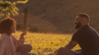 Today on Netflix: what the film that conquers Brazil with romance, music and faith is about