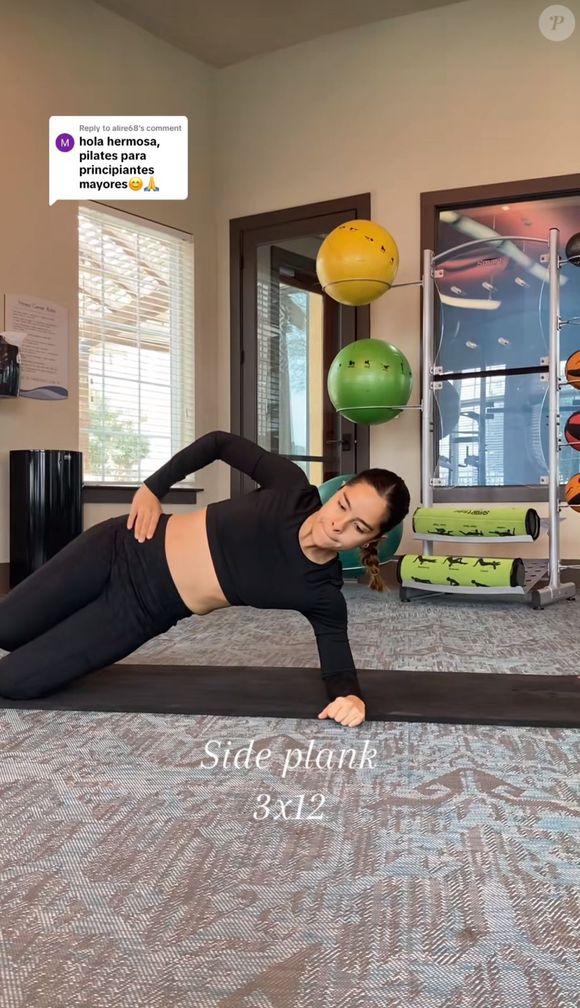 A prancha lateral no Pilates trabalha os músculos localizados na parte lateral da coluna, garantindo maior alinhamento e alívio da dor nessa região, quando você precisar girar ou virar o tronco de forma mais brusca.