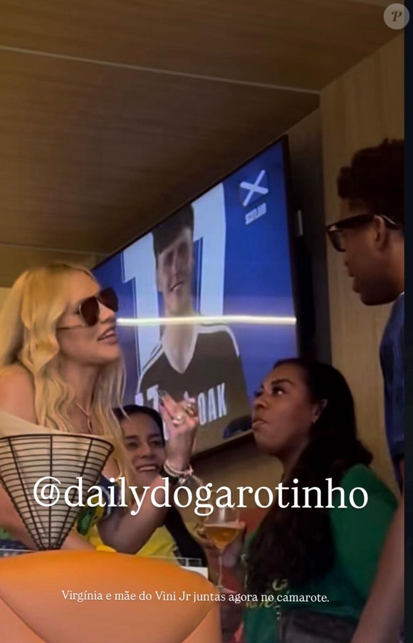 Virginia Fonseca apareceu ao lado de Fernanda Cristina, mãe de Vini Jr., durante o jogo do Brasil contra a Escócia na Copa do Mundo 2026
