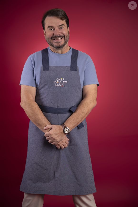 Erickson Blun – Erickson mora em Brasília. Com 59 anos, o cirurgião do aparelho digestivo nasceu em Ponta Grossa, no Paraná, e teve sua vida transformada pela medicina. Apaixonado pela gastronomia, compara um bom empratamento a uma cirurgia bem-feita