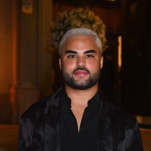 Lucas Guedez precisou da ajuda de uma funcionária do aeroporto para não ser mais xingado