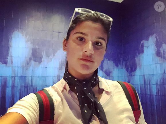 Neste clique, Giulia Costa ficou a cara da mãe Flávia Alessandra!