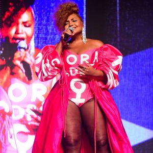 Há alguns anos, Gaby Amarantos percebeu que seu peso estava a prejudicando nos shows