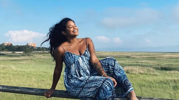 Juliana Marins: pai de turista brasileira morta em vulcão na Indonésia faz fortes acusações contra guia de parque. 'Se afastou para...'