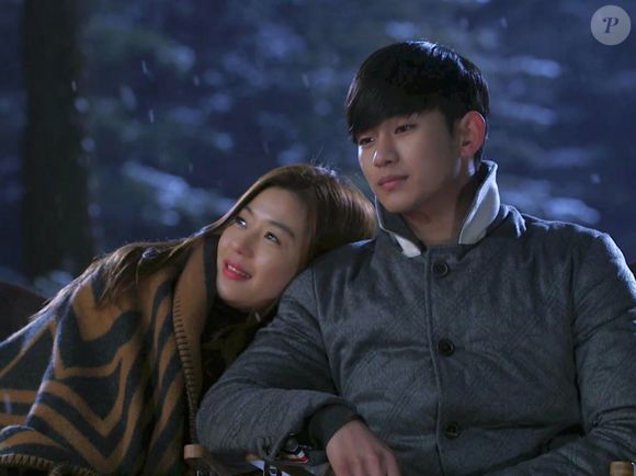 'Meu Amor das Estrelas' conta uma história de amor entre um alienígena e uma mulher comum