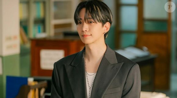 Estrelado por Lee Junho, 'Typhoon Family' conta a história de Kang Tae-poong, um jovem imaturo que vê sua vida virar do avesso após a morte do pai