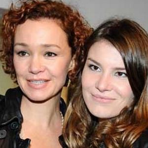 Filha mais velha de Julia Lemmertz, Luiza Lemmertz é fruto do casamento com o executivo da TV Globo Álvaro Osório. Ela tem 37 anos e seguiu os passos da mãe na atuação