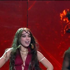 Nova fase, novo álbum e uma parceria de peso: Anitta revelou 'EQUILIBRIVM II' e uniu forças com a Natura Ekos
