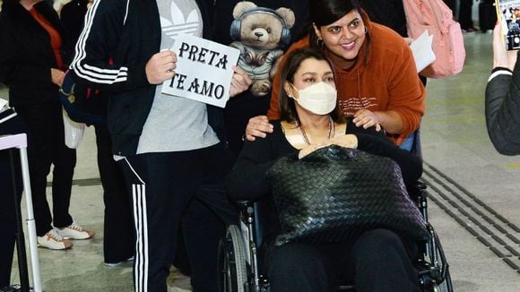 Foto: Preta Gil foi fotografada no aeroporto de Guarulhos, em São Paulo,  pouco antes de embarcar para os Estados Unidos - Purepeople