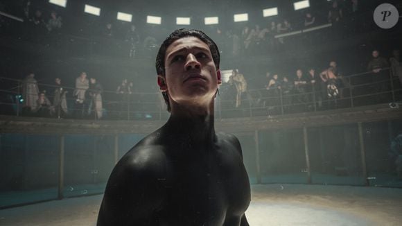 Em uma das tribos, três irmãos lutam pela sobrevivência enquanto uma ameaça ainda maior os afronta