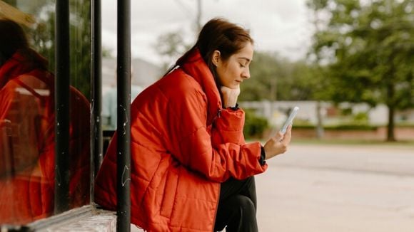 O que significa quando uma pessoa demora a responder às mensagens do WhatsApp, segundo a psicologia