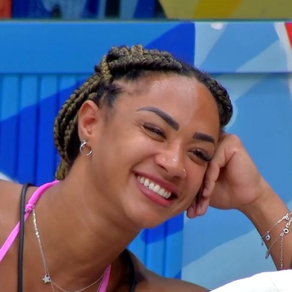 Diogo Almeida e Aline levantaram a hipótese de 'dar uns beijinhos' sem compromisso