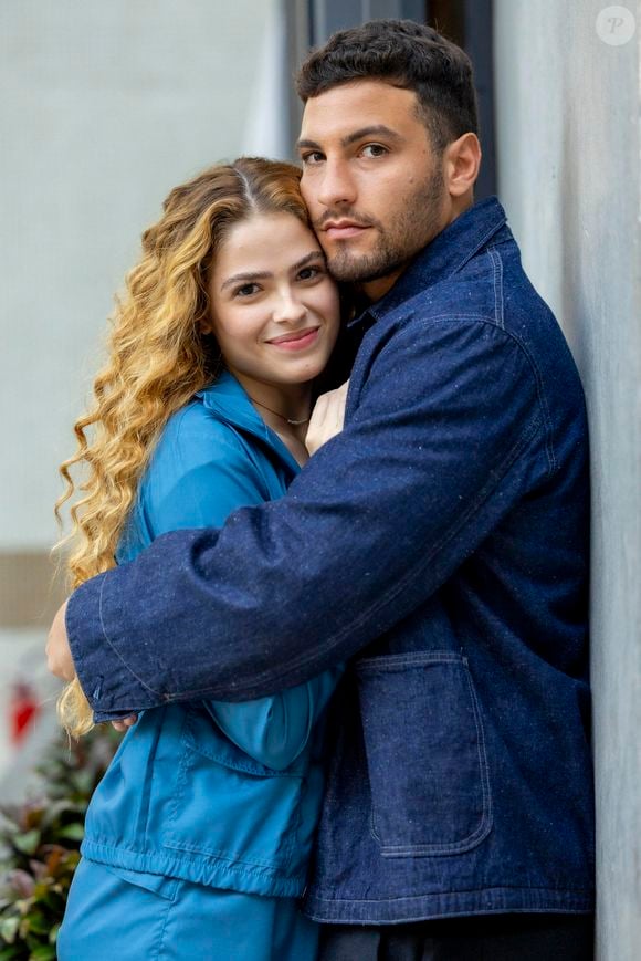 André e Carolina viverão uma história de amor na novela da Globo