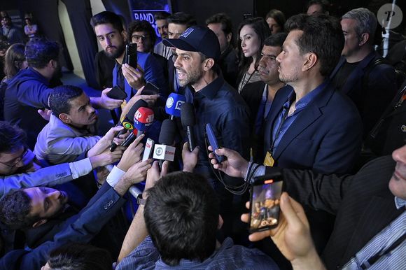 Pablo Marçal se aventurou com cerca de 30 pessoas a escalar o arriscado Pico dos Marins no começo de 2022 - na foto, coach durante debate da Band nas eleições 2024