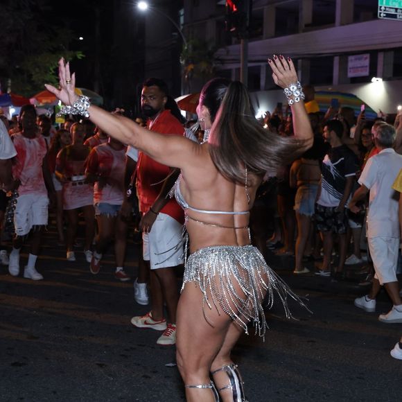 Viviane Araújo é rainha de bateria do Salgueiro no carnaval 2025