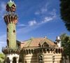 Outra construção muito famosa de Comilla é o El Capricho, edifício projetado pelo arquiteto catalão Atoni Gaudí em 1883