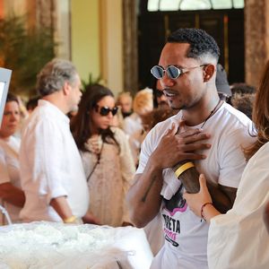 Foto de Preta Gil no caixão: Kanalha, apontado como último affair da cantora, se despediu da filha de Gilberto Gil em velório