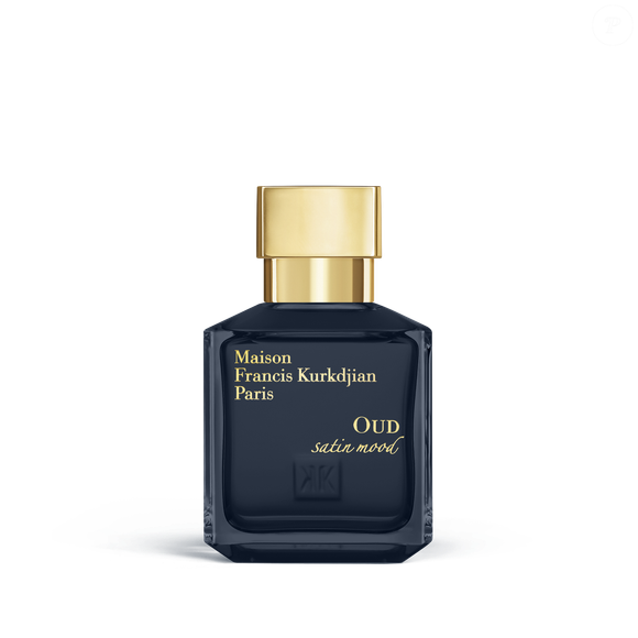 OUD satin mood (Maison Francis Kurkdjian) 70ml (£245.00 - R$ 1.485,43) - apontado como 'o mais sedutor', foi lançado em 2015 e classificado como um Oriental Amadeirado Compartilhável, traz Rosa Búlgara, Violeta e Morango nas notas de topo
