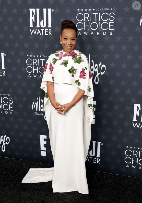 Marianne Jean-Baptiste: Os looks das famosas no Critics Choice Awards 2025