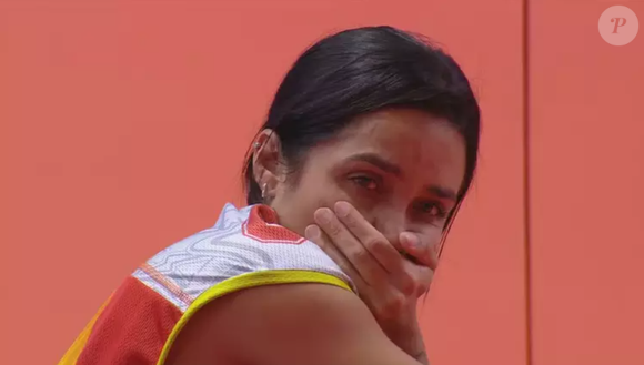 'BBB 25': Após +12 horas de prova, Eva foi a última a deixar a prova.