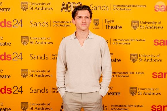 Tom Holland se consagrou como o ator mais rentável da história do cinema, tendo arrecadado, ao todo, mais de US$ 15 bilhões com seus filmes
