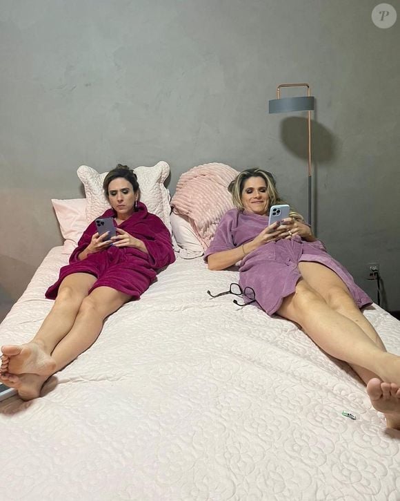 O filme 'Minha Irmã e Eu', protagonizado ao lado de Tatá Werneck, se tornou um verdadeiro fenômeno de público e ultrapassou a marca de 2 milhões de espectadores nos cinemas. A produção acabou entrando para a história como a maior bilheteria brasileira após a pandemia.