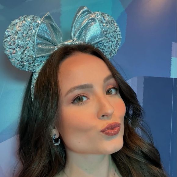 Larissa Manoela contou que o cavalo disparou inesperadamente, e acabou caindo de forma violenta. “Foi pesado, muito grave. Eu estava com suspeita de traumatismo craniano e lesão na cervical”, revelou.