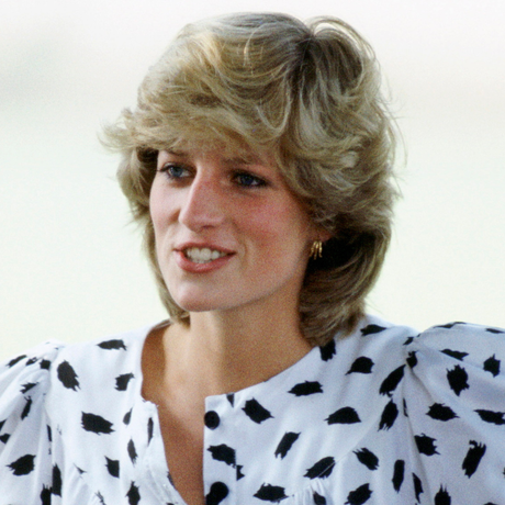 Arezzo se inspira em Lady Di para criar os sapatos de salto baixo confortáveis ​​que serão a grande sensação em 2026