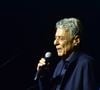Em uma publicação feita no seu site, a Folha de S. Paulo citou o apoio de Chico Buarque a candidaturas lançadas pelo Movimento dos Trabalhadores Rurais Sem Terra (MST)