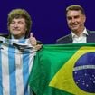 Gulfstream G400 com matrícula LV-JQW: jatinho da suposta fuga de Flávio Bolsonaro para Argentina é de empresa usada por Javier Milei; ex-candidato está com passaporte apreendido pela PF e proibido pela Justiça de deixar o Brasil