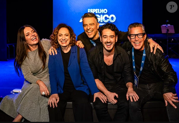 'Espelho Mágico - O musical' é o tipo de produção que faz os olhos brilharem de quem cresceu diante da TV e que merece ser vista justamente por entender que televisão também é memória afetiva.