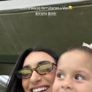Durante a partida, Maria Flor se incomodou com as invertidas e faltas que Vini Jr. estava sofrendo em campo