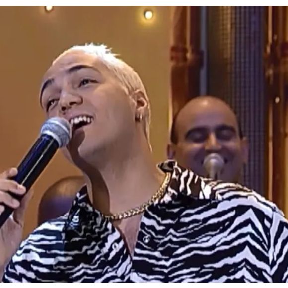 Belo saiu do grupo Soweto em 2000, após sete anos como vocalista