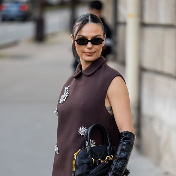 Elegância reciclada? Isis Valverde aposta no mesmo vestido usado na Paris Fashion Week